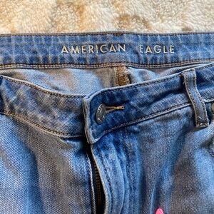 American eagle ripped mom jean